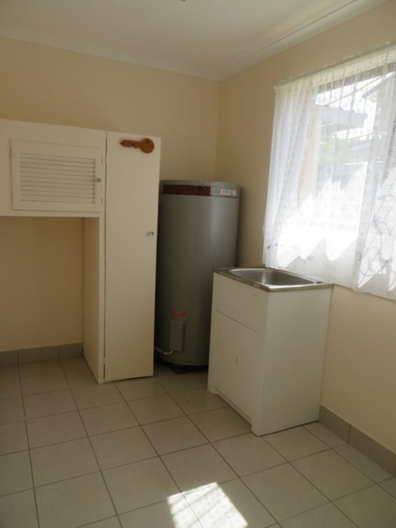 Photo - 16 Pleasant Avenue, Tannum Sands QLD 4680 - Image 12