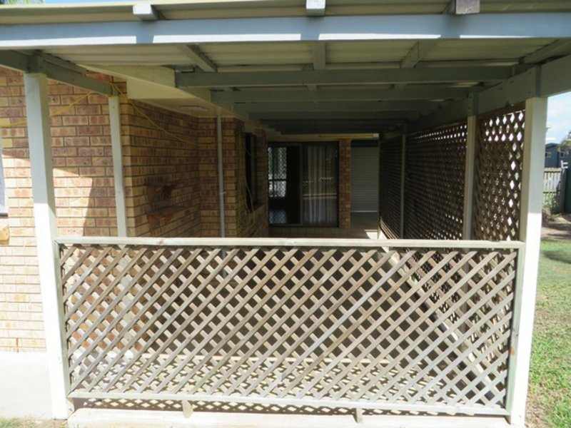 Photo - 16 Pleasant Avenue, Tannum Sands QLD 4680 - Image 13