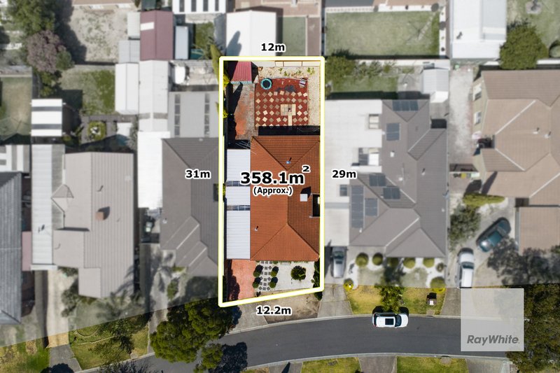 Photo - 16 Poa Court, Delahey VIC 3037 - Image 2