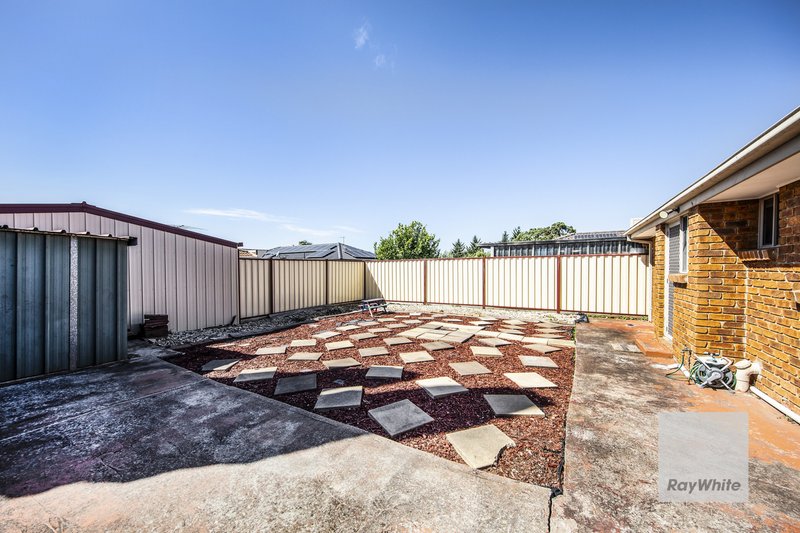 Photo - 16 Poa Court, Delahey VIC 3037 - Image 13