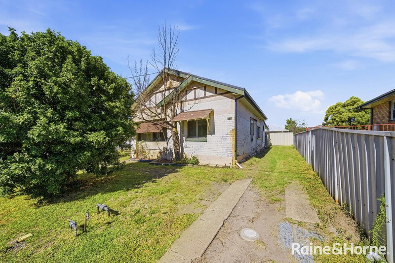 Photo - 1/6 Porter Avenue, East Maitland NSW 2323 - Image 2