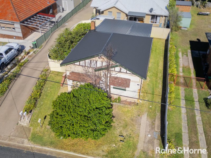 Photo - 1/6 Porter Avenue, East Maitland NSW 2323 - Image 3