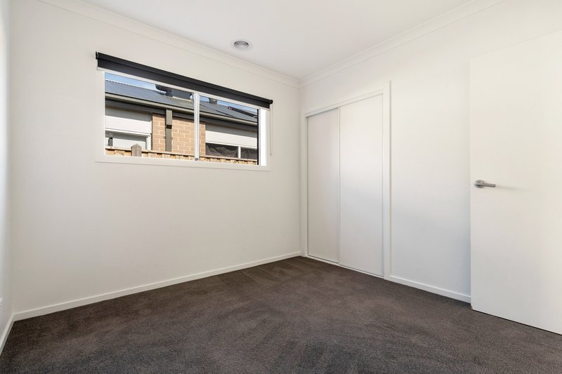 Photo - 16 Possum Drive, Beveridge VIC 3753 - Image 12