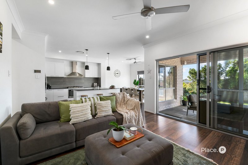 Photo - 16 Prince Street, Cannon Hill QLD 4170 - Image 5