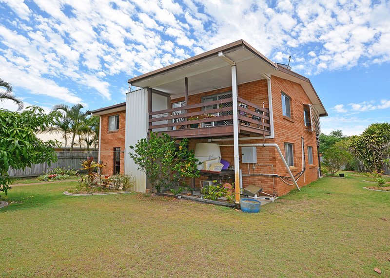 Photo - 16 Prince Street, Urangan QLD 4655 - Image 21