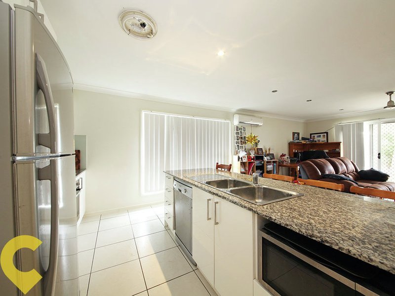 Photo - 16 Pumello Court, Bellmere QLD 4510 - Image 2