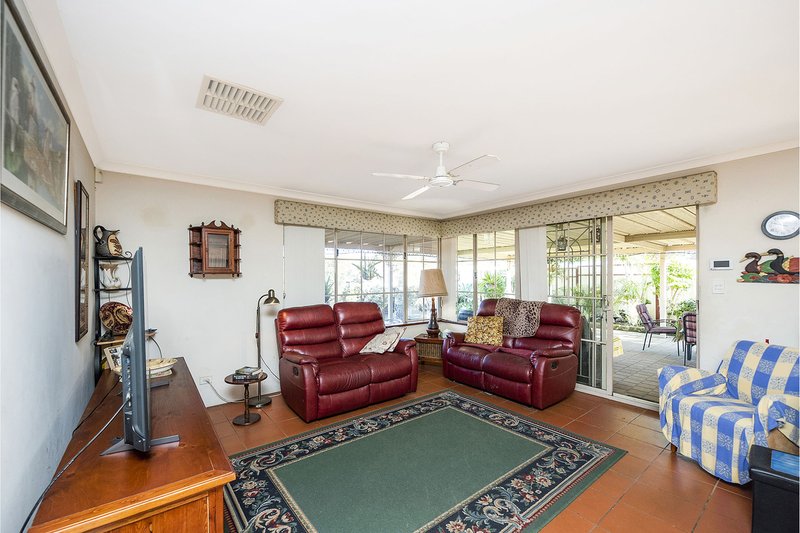 Photo - 16 Pumice Court, Forrestfield WA 6058 - Image 22