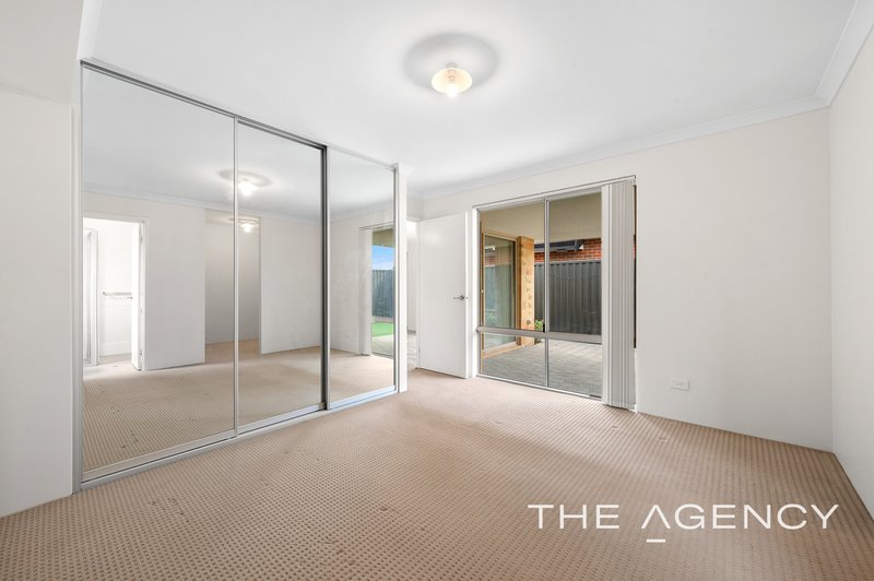 Photo - 16 Pumice Road, Treeby WA 6164 - Image 15