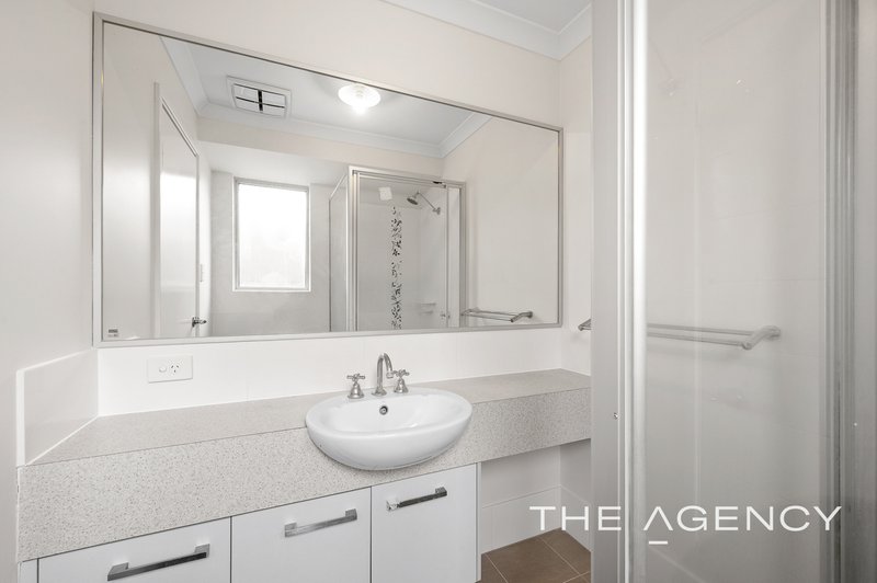 Photo - 16 Pumice Road, Treeby WA 6164 - Image 17
