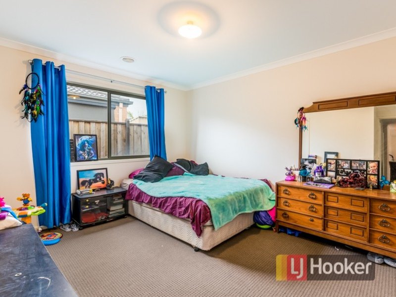 Photo - 16 Pyrenees Road, Clyde VIC 3978 - Image 10