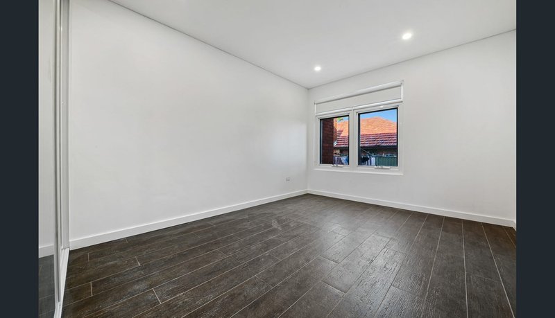 Photo - 1/6 Queens Avenue, Kogarah NSW 2217 - Image 6