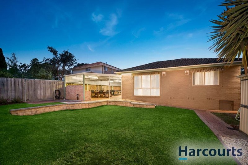 Photo - 16 Rachelle Drive, Wantirna VIC 3152 - Image 2