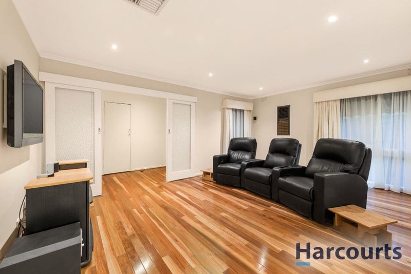 Photo - 16 Rachelle Drive, Wantirna VIC 3152 - Image 3