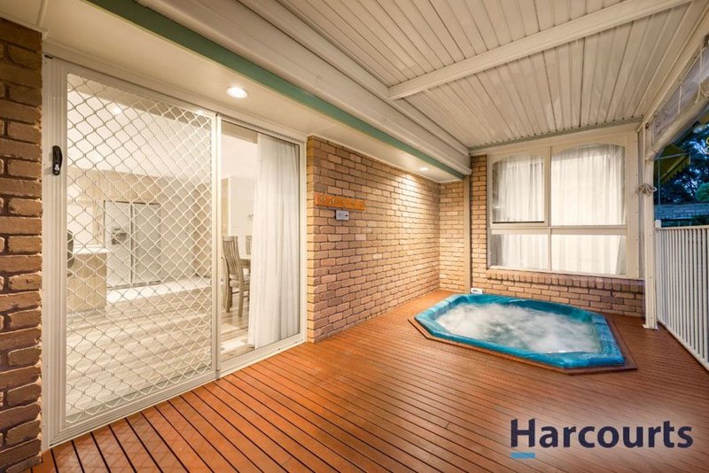 Photo - 16 Rachelle Drive, Wantirna VIC 3152 - Image 11