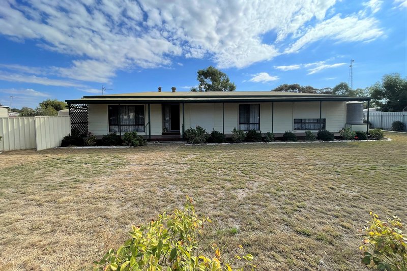 16 Railway Terrace North, Lameroo SA 5302