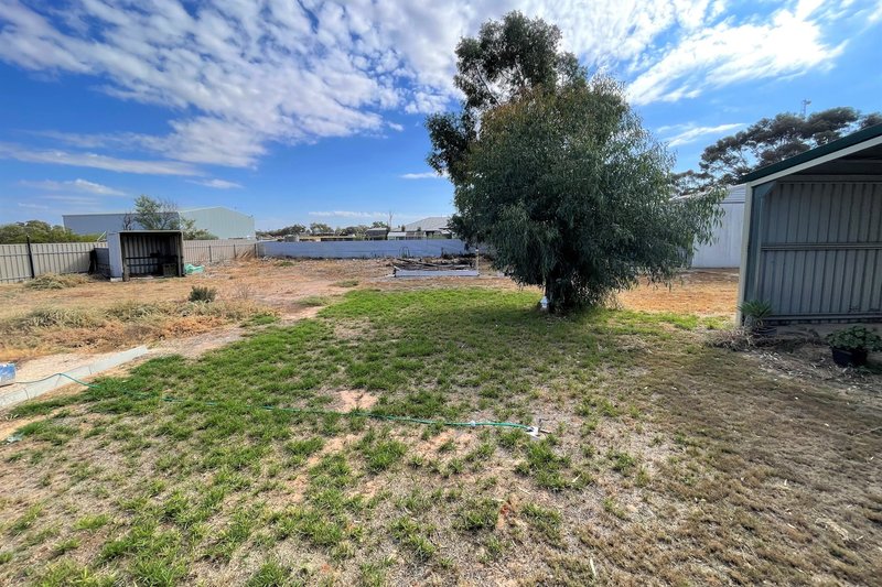 Photo - 16 Railway Terrace North, Lameroo SA 5302 - Image 21