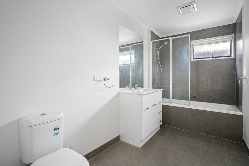 Photo - 16 Ramez Street, Mernda VIC 3754 - Image 14