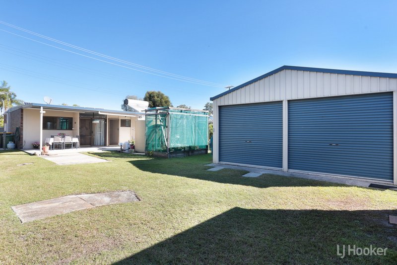 Photo - 16 Ranald Avenue, Ningi QLD 4511 - Image 3