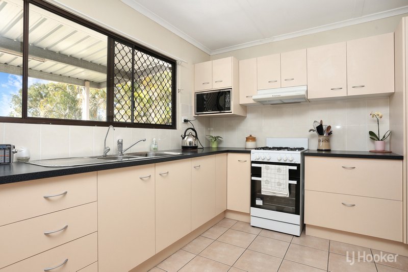 Photo - 16 Ranald Avenue, Ningi QLD 4511 - Image 10