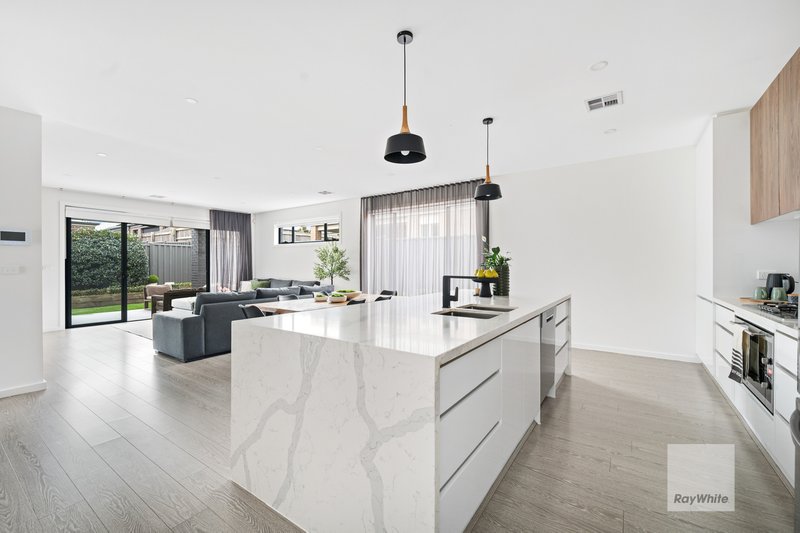 Photo - 16 Rappel Street, Greenvale VIC 3059 - Image 3