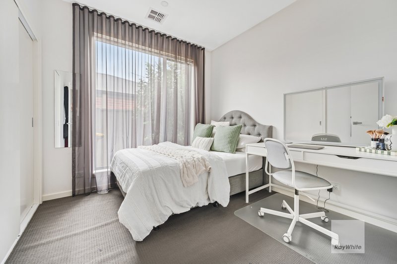 Photo - 16 Rappel Street, Greenvale VIC 3059 - Image 17