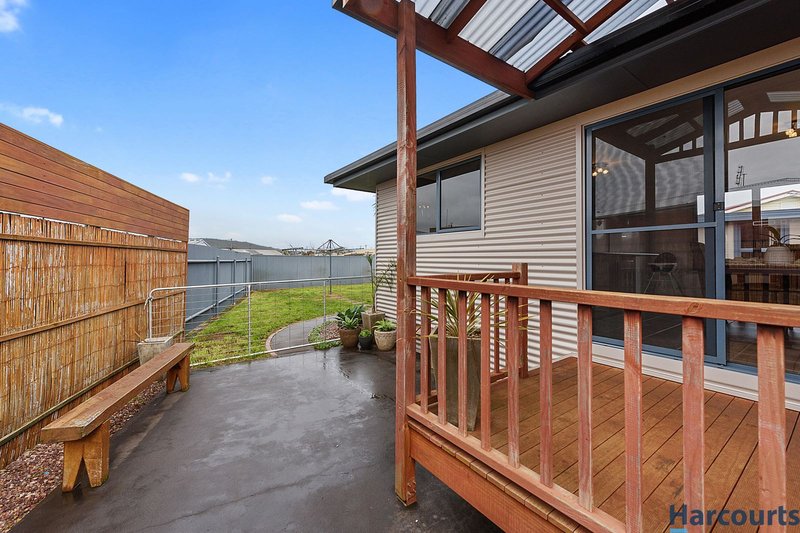 Photo - 16 Raymond Avenue, Devonport TAS 7310 - Image 13