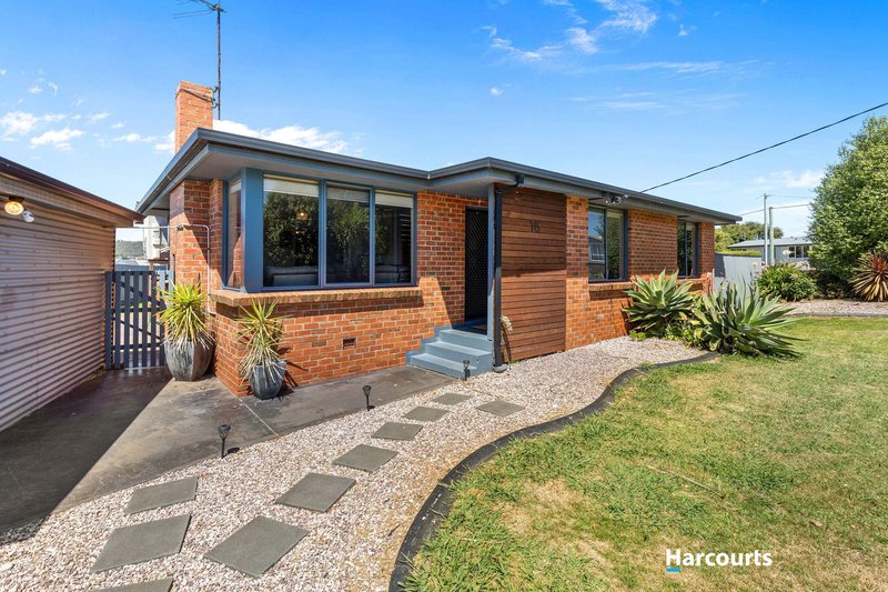 16 Raymond Avenue, Devonport TAS 7310