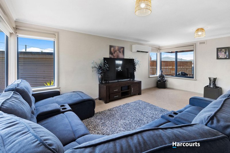 Photo - 16 Raymond Avenue, Devonport TAS 7310 - Image 6