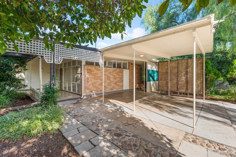 16 Raymond Road, Para Hills SA 5096