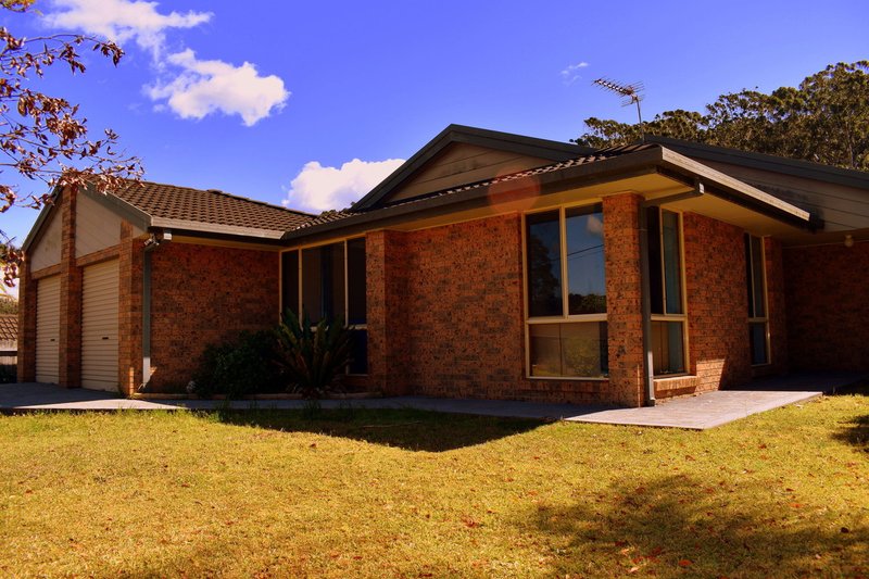 16 Red Cedar Close, Ourimbah NSW 2258