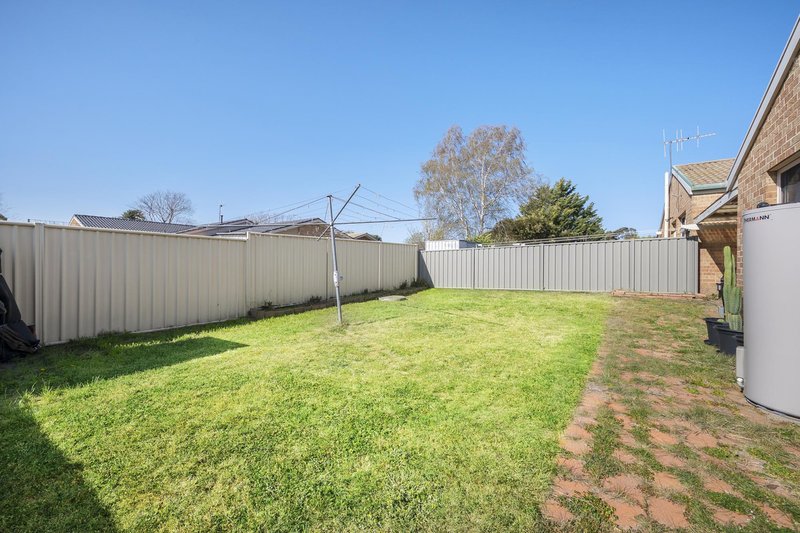 Photo - 16 Redcliffe Street, Palmerston ACT 2913 - Image 7