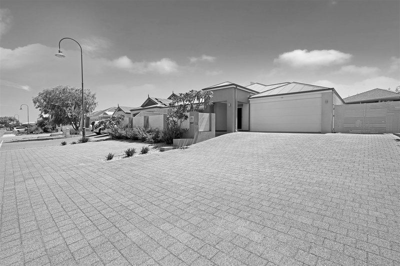 16 Rees Place, Wannanup WA 6210