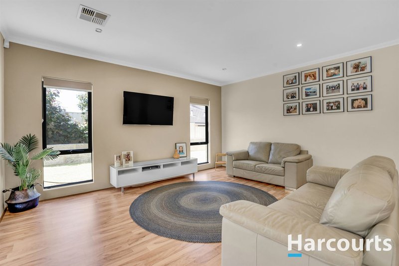 Photo - 16 Rees Place, Wannanup WA 6210 - Image 8