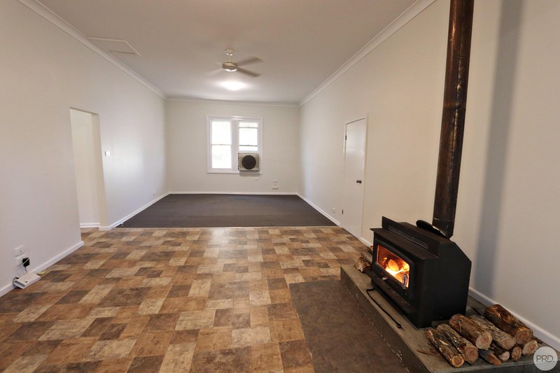 Photo - 16 Regent Street, Tumbarumba NSW 2653 - Image 3