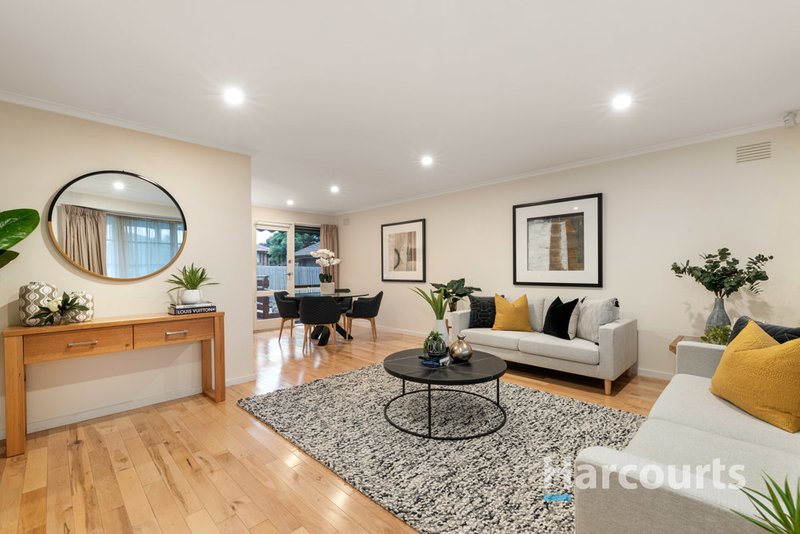 Photo - 16 Renou Road, Wantirna South VIC 3152 - Image 3