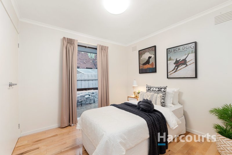 Photo - 16 Renou Road, Wantirna South VIC 3152 - Image 11