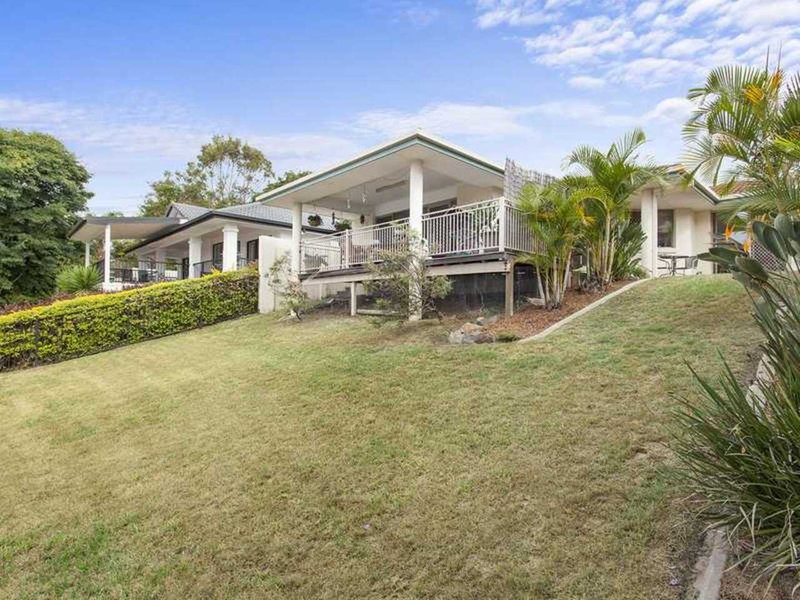 Photo - 16 Resort Drive, Robina QLD 4226 - Image 6