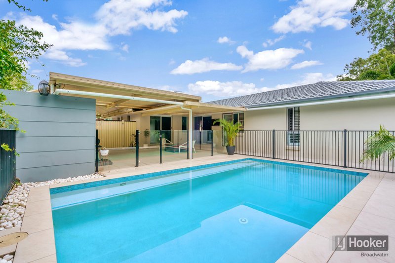 16 Richard Crescent, Highland Park QLD 4211