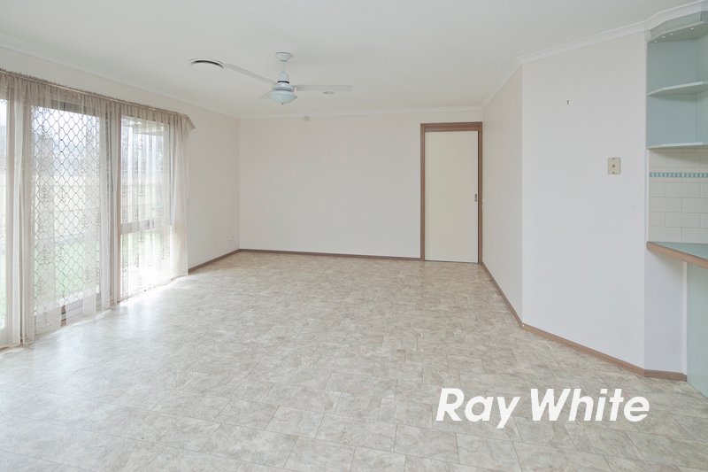 Photo - 16 Richard Drive, Langwarrin VIC 3910 - Image 5