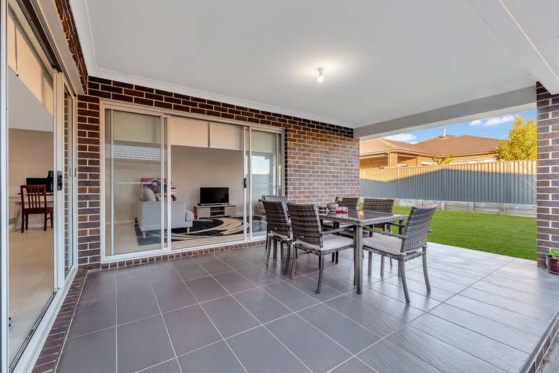 Photo - 16 Richard Loop, Oran Park NSW 2570 - Image 10