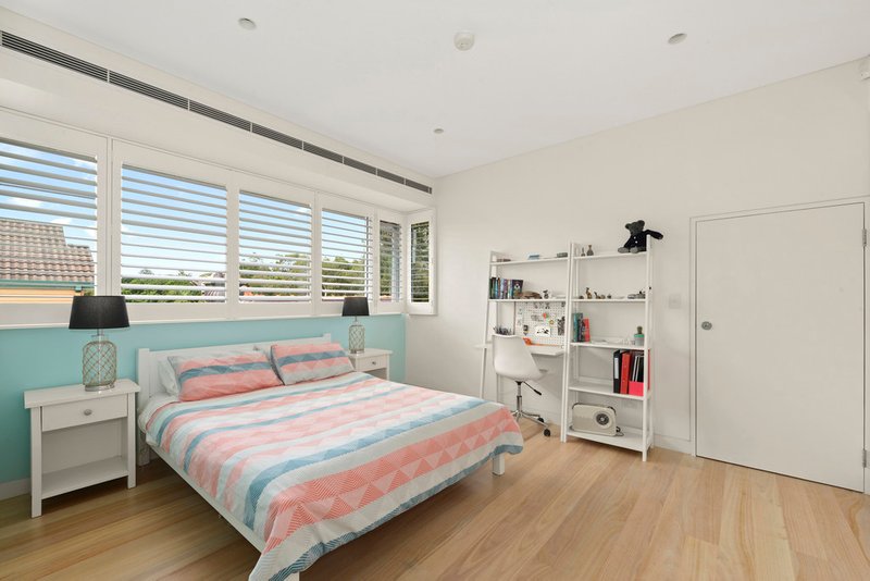 Photo - 16 Rickard Avenue, Bondi Beach NSW 2026 - Image 11