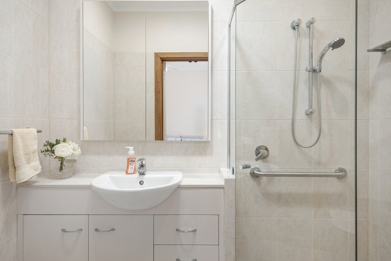 Photo - 16 Ridgway Drive, Flagstaff Hill SA 5159 - Image 11