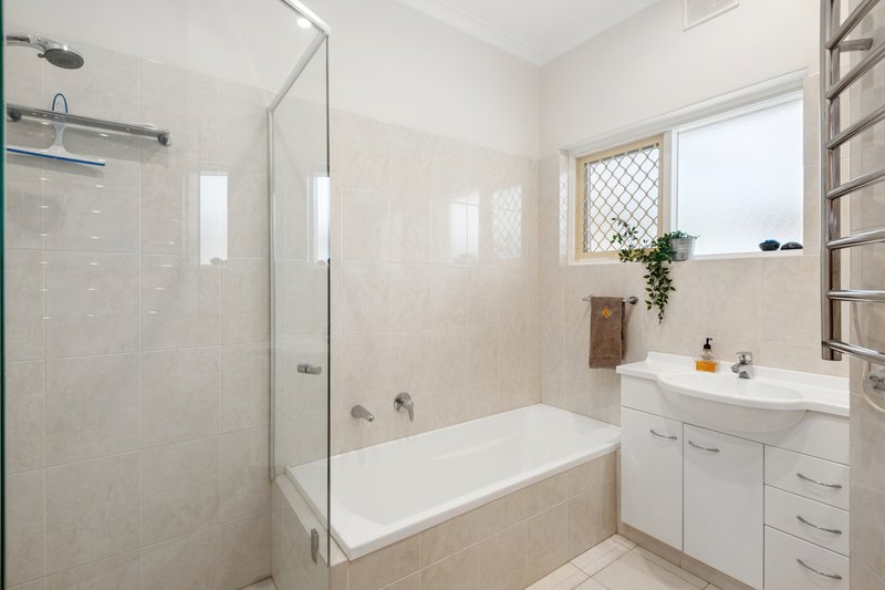 Photo - 16 Ridgway Drive, Flagstaff Hill SA 5159 - Image 15