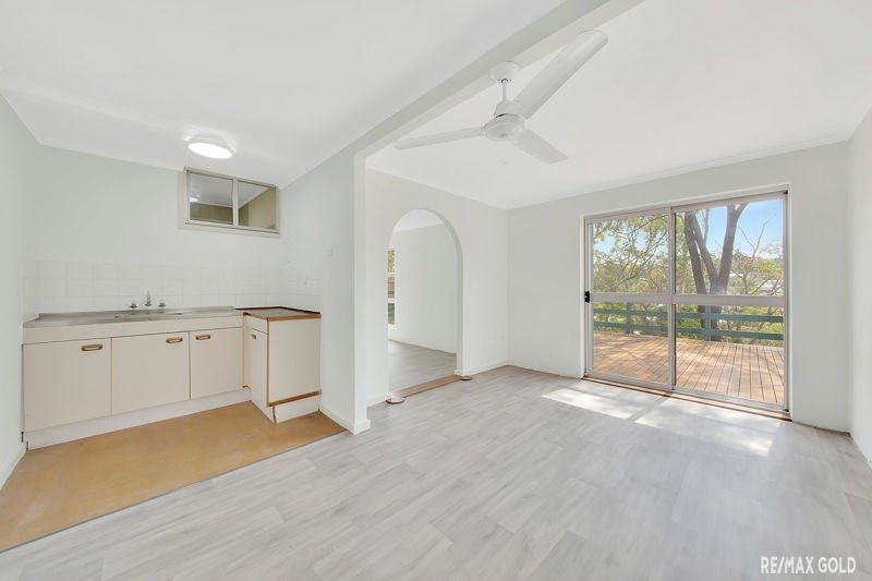 Photo - 16 Rigby Crescent, West Gladstone QLD 4680 - Image 13