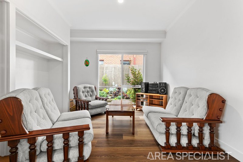 Photo - 16 Riley Street, Mccrae VIC 3938 - Image 4