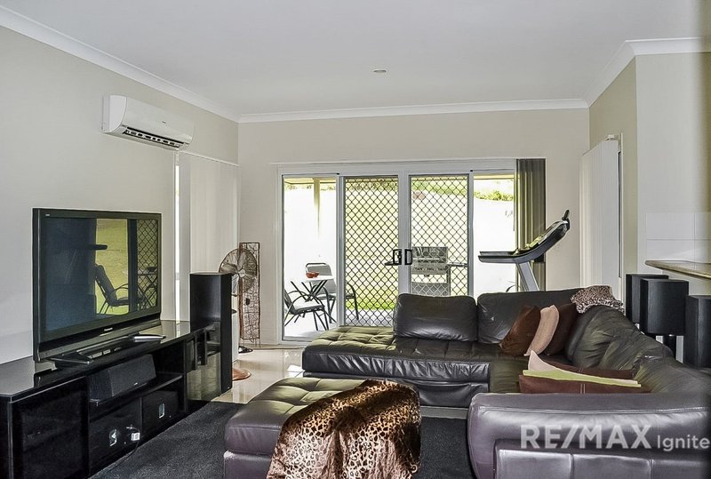 Photo - 16 Riverpark Drive, Karalee QLD 4306 - Image 6