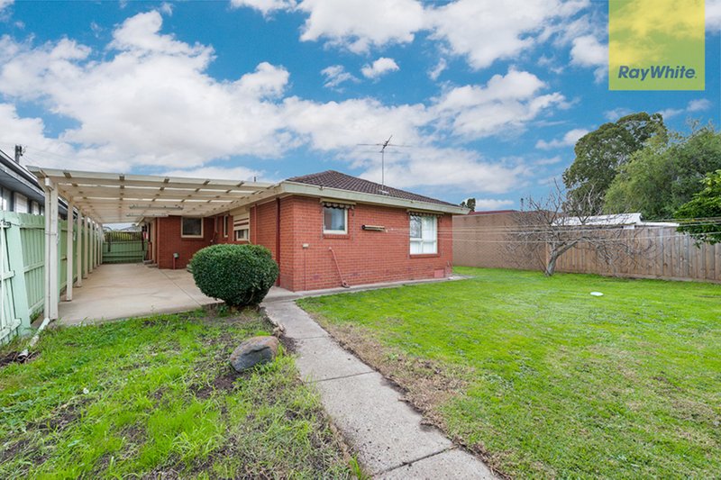 Photo - 16 Riversdale Street, Craigieburn VIC 3064 - Image 7