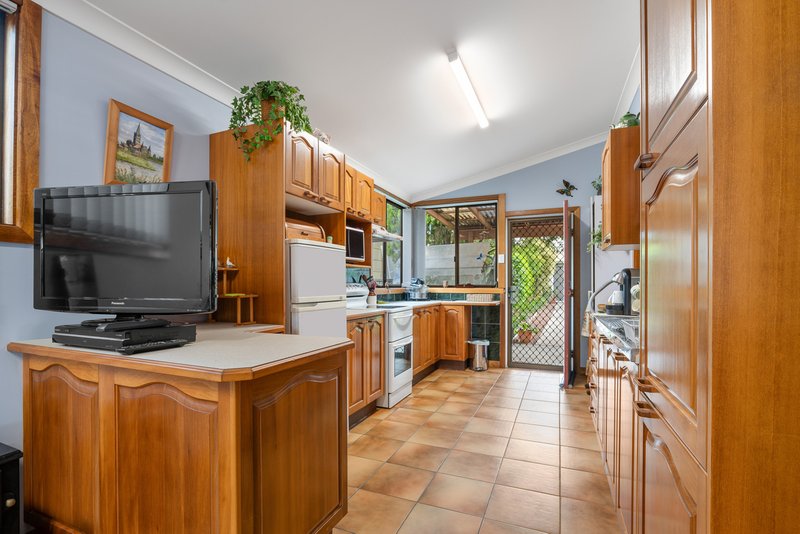 Photo - 16 Riverside Drive, Karuah NSW 2324 - Image 8