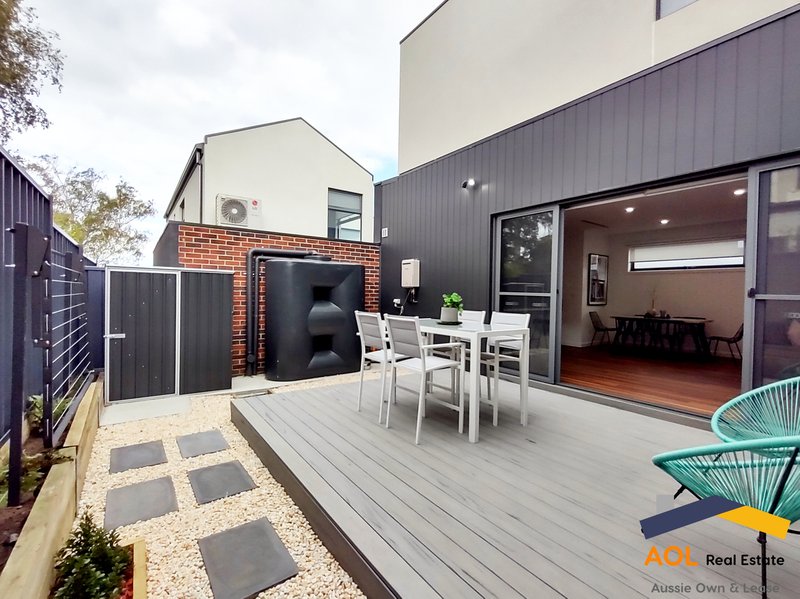 Photo - 1/6 Riverview Street, Avondale Heights VIC 3034 - Image 16