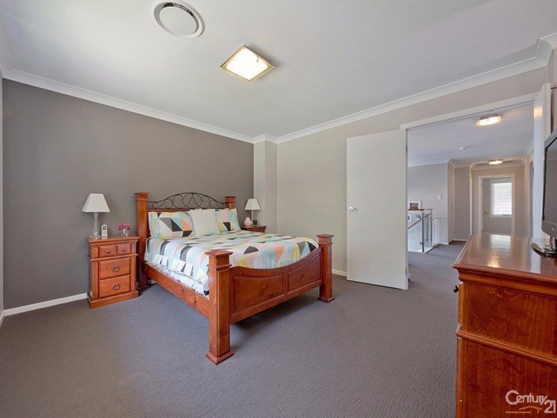 Photo - 16 Roberts Rd Parade, Lawson NSW 2783 - Image 9